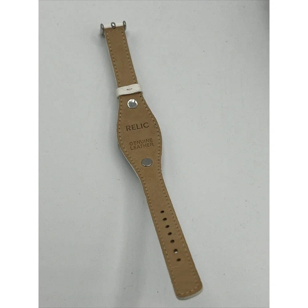 Women's Relic‎ Watch White Leather Bund Band 25mm Silver Tone Case